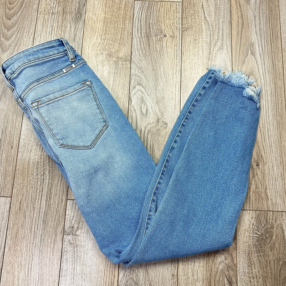 Kancan Jeans Womens Medium Wash Blue Distressed‎ Stretch Denim Size 1/24